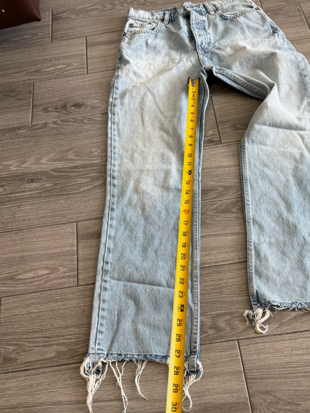 Zara|Women’s Light Wash Straight Leg Jeans with Raw Hem,high rise button fly••• - Picture 12 of 12